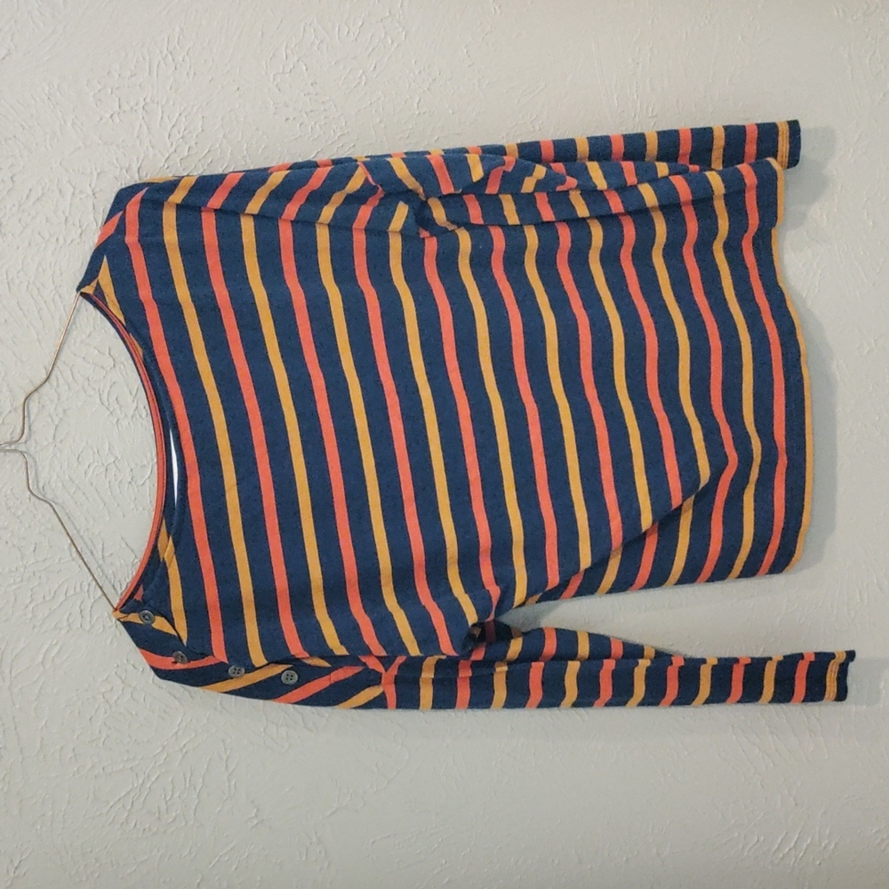 Stripped long sleeve shirt